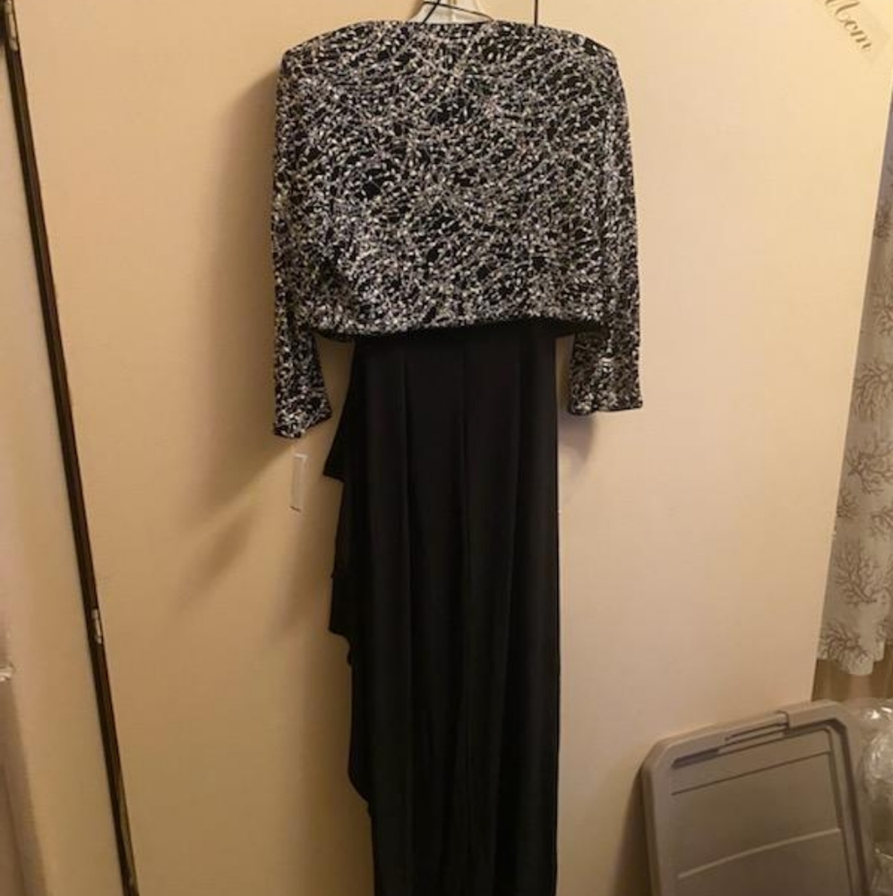 Evening Gown - Picture 5 of 5